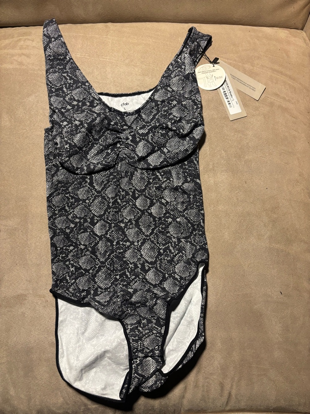 NWT cfab Creamy Fabrics Snake Print Sculpting Shapewear Bodysuit Size L